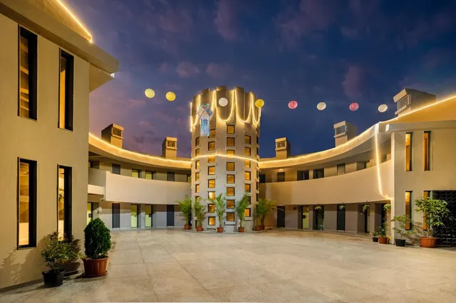 Sarovar Portico, Lonavala