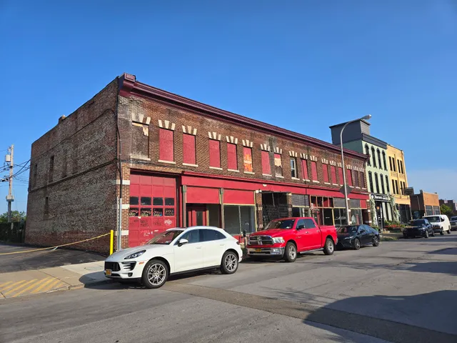 Maureen's Buffalo Wholesale Flower Market