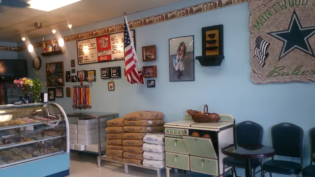 Montwood Star Bakery