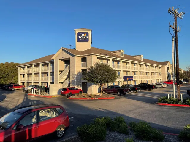InTown Suites Extended Stay San Antonio TX - Leon Valley North