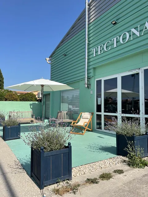 Tectona St Rémy de Provence