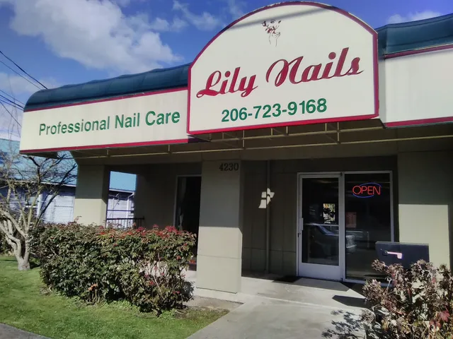 Lily Nails
