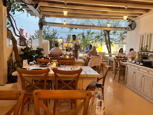 m-eating restaurant Mykonos town