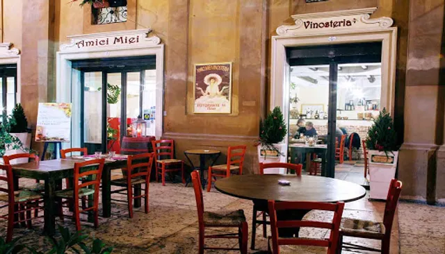 Amici Miei Vinosteria