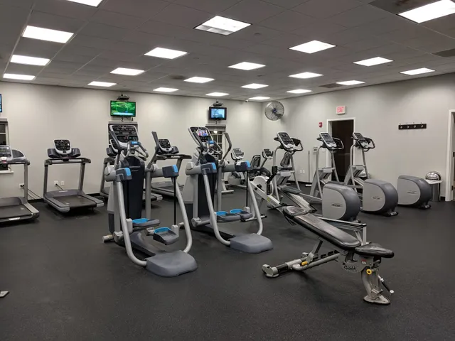 Bridgeland Lakeland Village Gym
