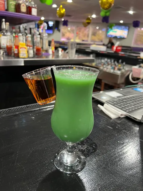 New Orleans Daiquiri Bar & Grill