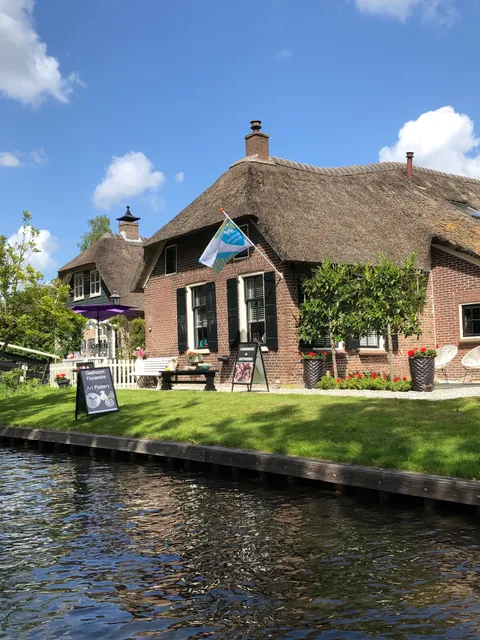 GIETHOORN FLORAMICS