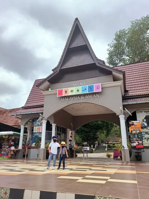 MALAYSIA HERITAGE STUDIOS