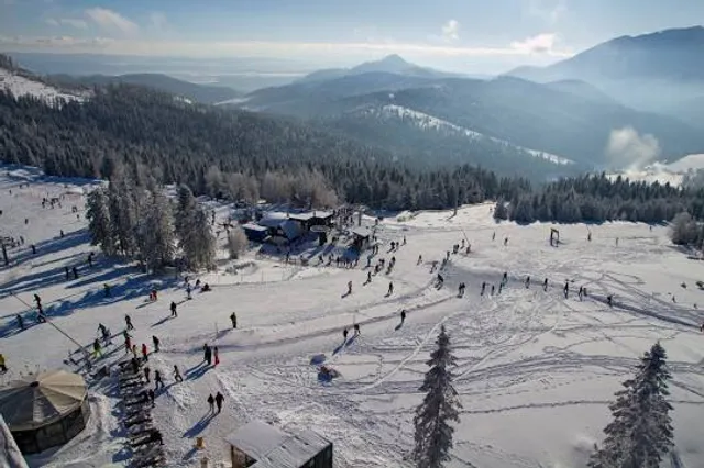 Ski Centrum Strachan | Lyžiarska škola a požičovňa