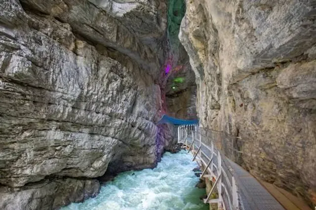 OUTDOOR - Glacier Canyon Grindelwald