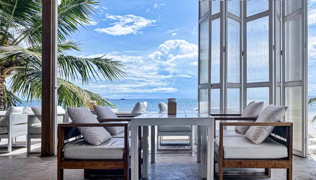 Whitening Restaurant