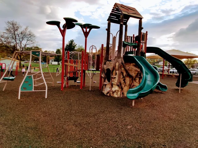 Gwen Thompson Briar Patch Park