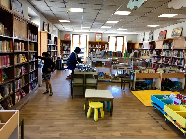 Library Jardin Public