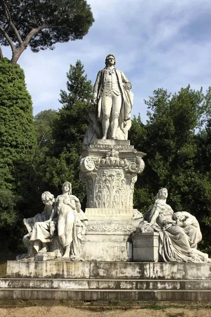 Statue de Victor Hugo Besançon