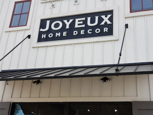 Joyeux Home Decor