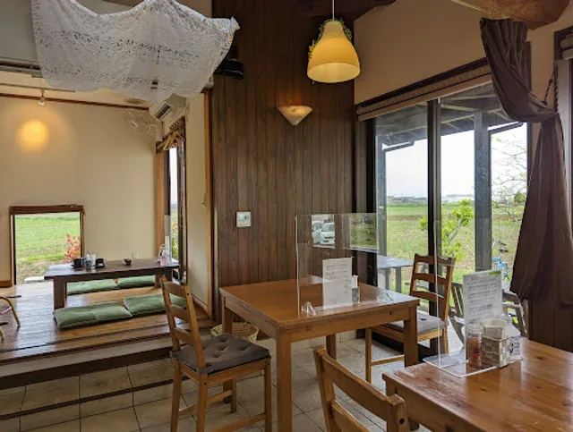 畑のごちそう風と雲