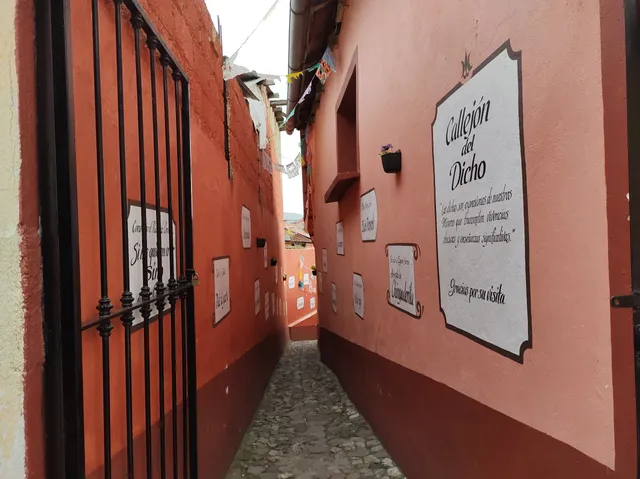 Callejón del Dicho