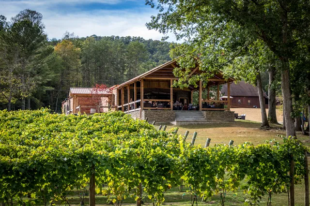 Bear Claw Vineyards & Winery, Inc.