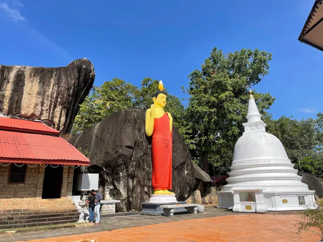 Yatagala RajaMaha Viharaya