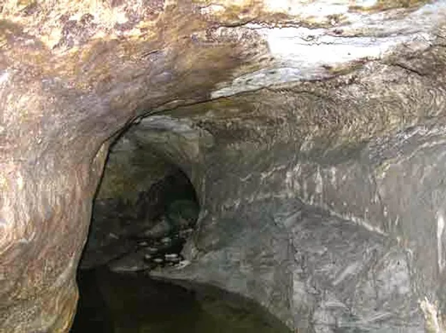 Yaz Konağı Mağarası