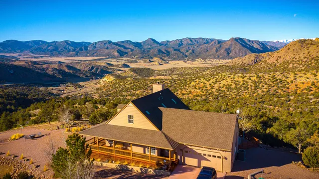Royal Gorge Vacation Rentals