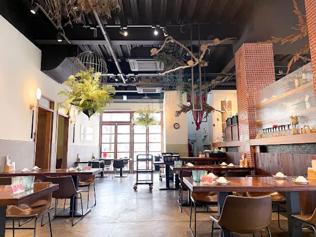 12 Moon Gansu Branch