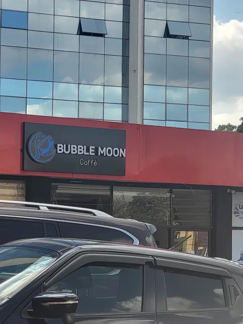 Bubble Moon Caffè BOBA