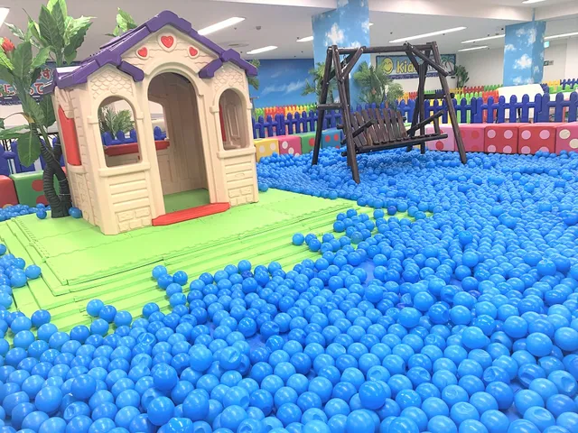 キッズユーエスランドサイタマコシガヤテン