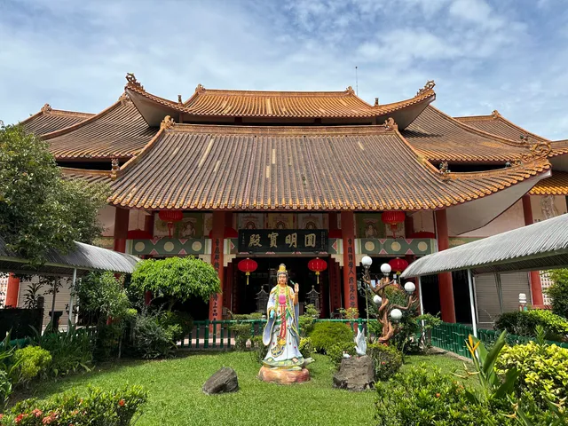 Puh Toh Si Chinese Temple