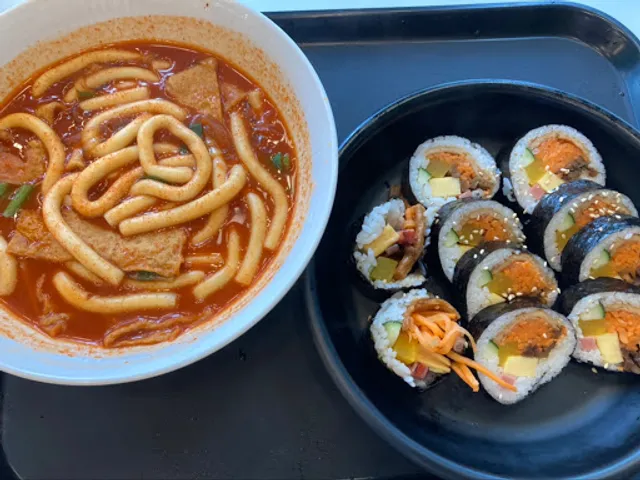 Ssada Kimbap City Hall Station