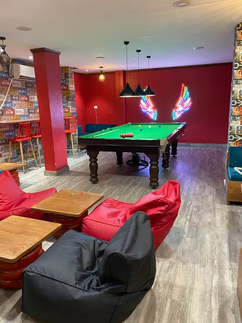 Honey’s Cafe & Snooker