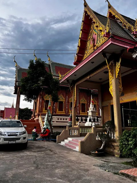 Wat Charoen Wararam (Wat Noi)