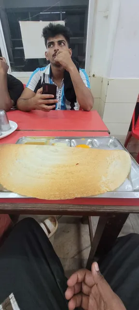 Saravana Vegetarian Hotel