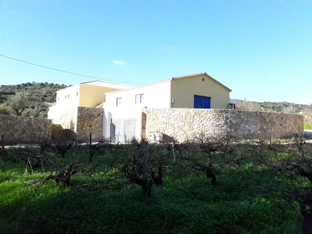 Sclavos Wines