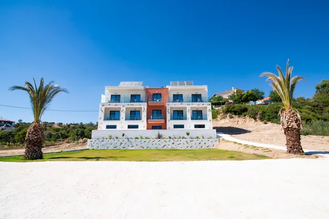 Acron Seaside Suites