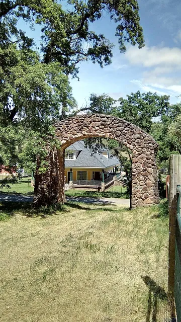 SEVEN ARCHES VINEYARD, LLC