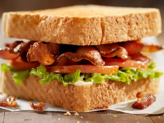 Dangling Carrot juice Bar & Cafè