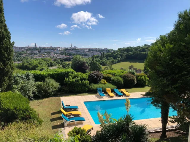 Bed and Breakfast Champ-Fleuri