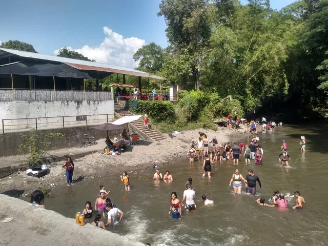 Balneario "Los Chorros"