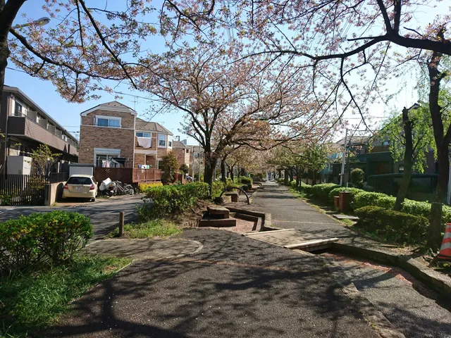 Sea breeze green road