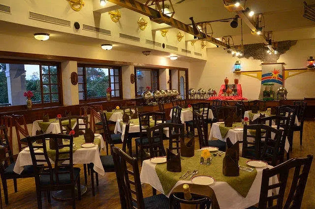 Hanan Bar & Restaurant