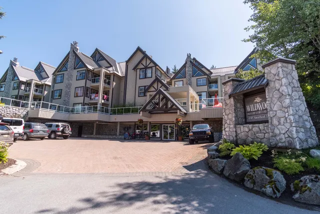 Wildwood Lodge On Blackcomb