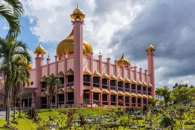 Kuching City Mosque