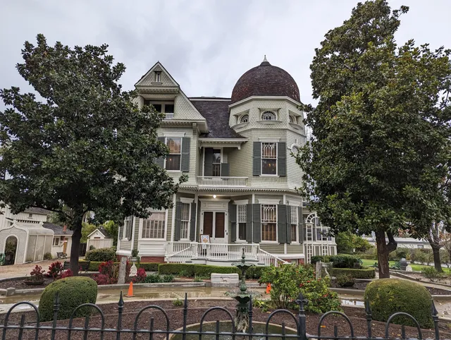 Riverside Heritage House