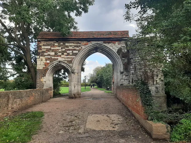 Waltham Abbey Gatehouse and Bridge