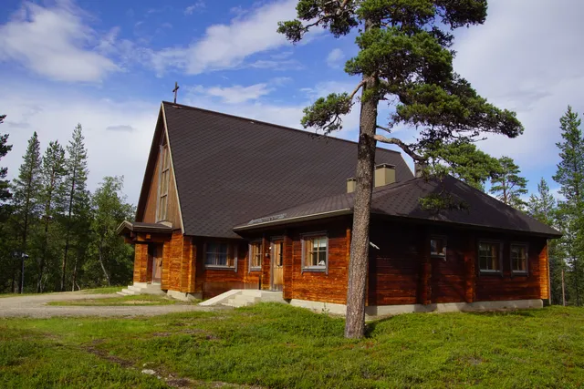 North Village St. Paul's Chapel