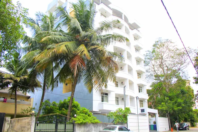 Colombo Apartments