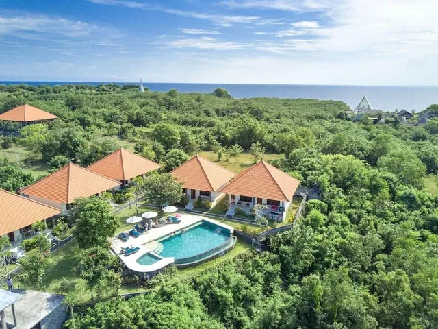 Batu Jaran Hill Cottages & Lumbung