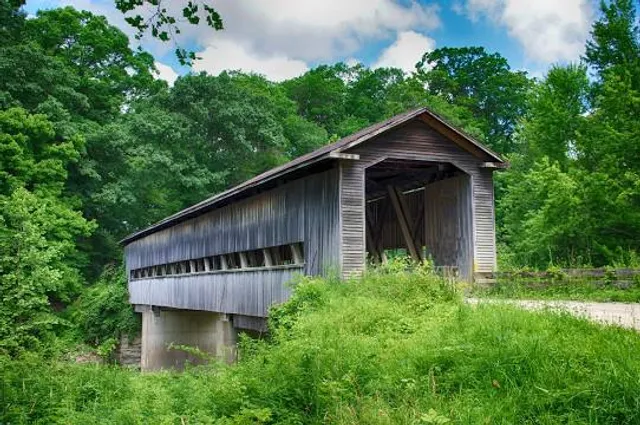 Historic Middle Road Covered Bridge
