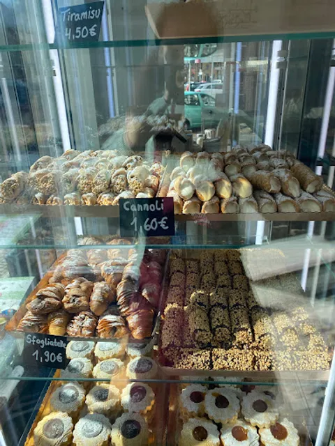 Lumia Gelato e Caffé